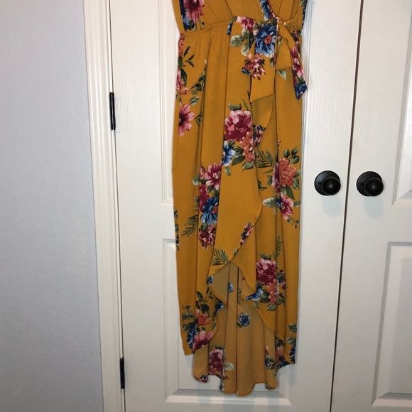 Dress - Picture 4 of 4